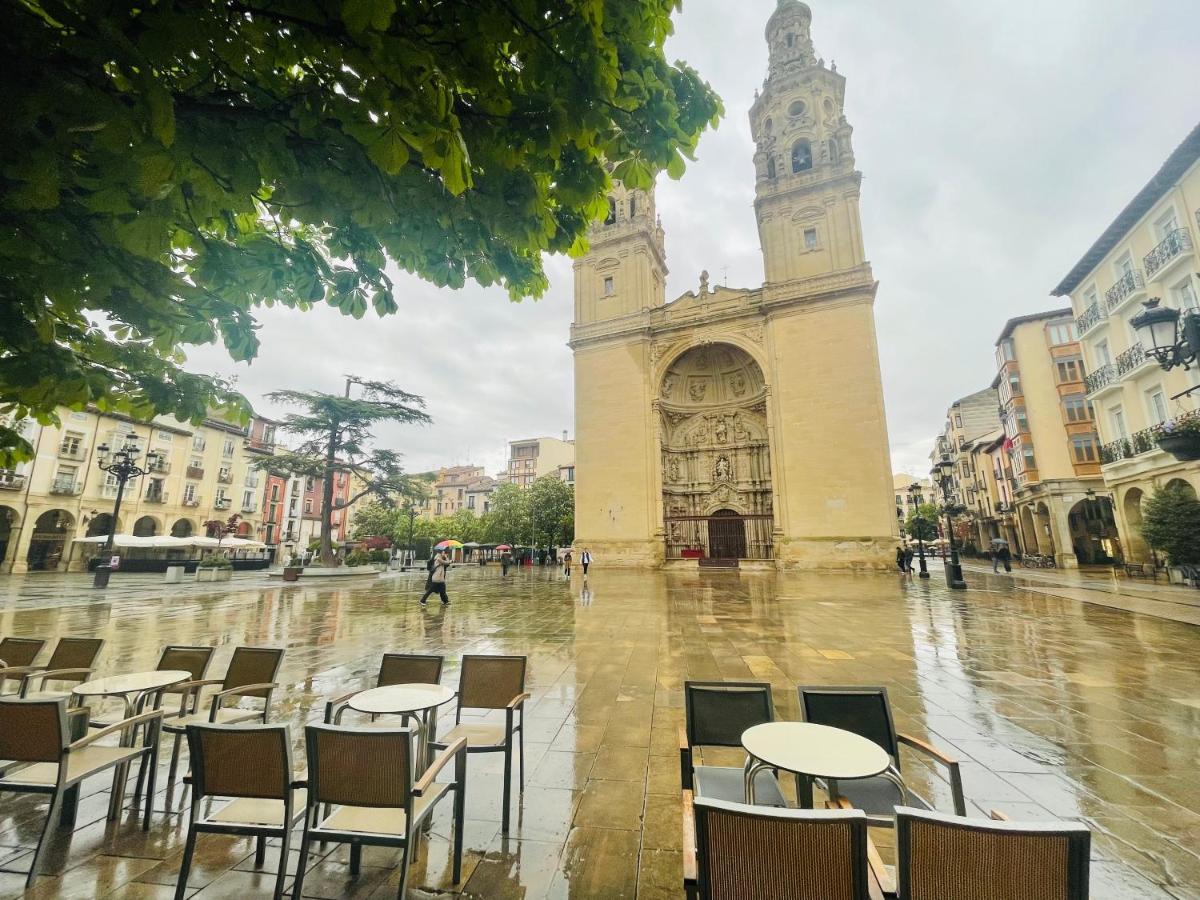 Plaza Centro Mercado Logroño Exterior foto